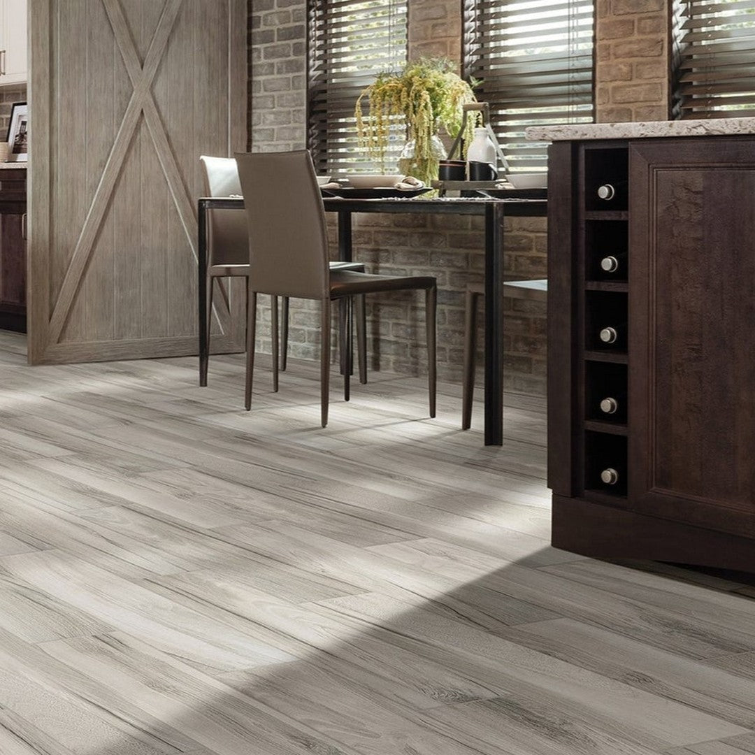 Del-Conca-USA-8-x-32-Voyage-Glazed-Porcelain-Plank-Taupe