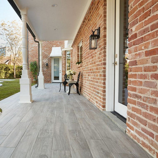 Arizona-8-x-32-More-Wood-R11-Anti-Slip-Rectified-Porcelain-Tile-(Wood-Look)-Grigio