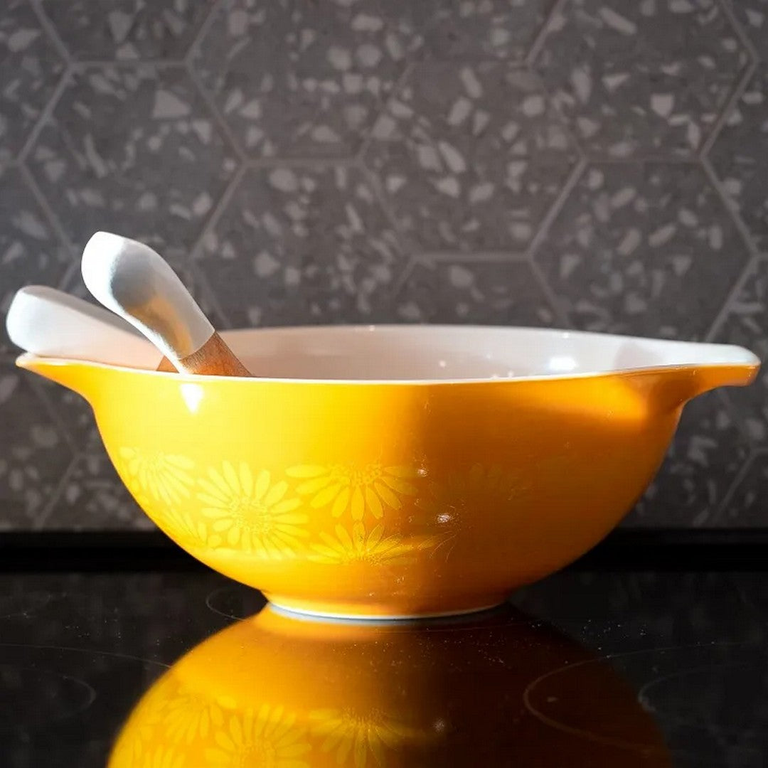 Arizona-11-x-11.25-Terrazzo-Rectified-Porcelain-4-Hexagon-Mosaic-Cream