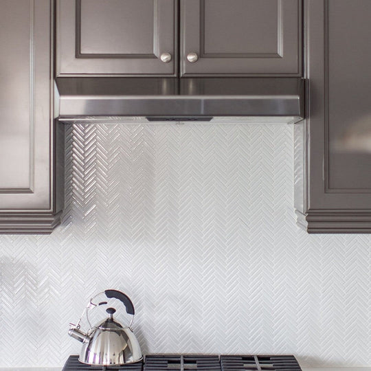 Bedrosians-90°-11-x-12.25-Herringbone-Mosaic-Gloss-Shadow