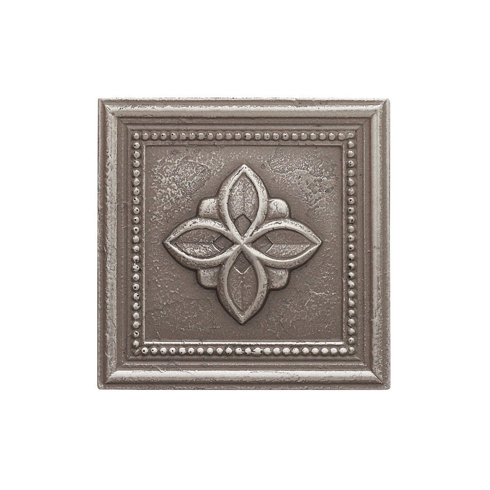 Questech 4" x 4" Clover Metal Deco