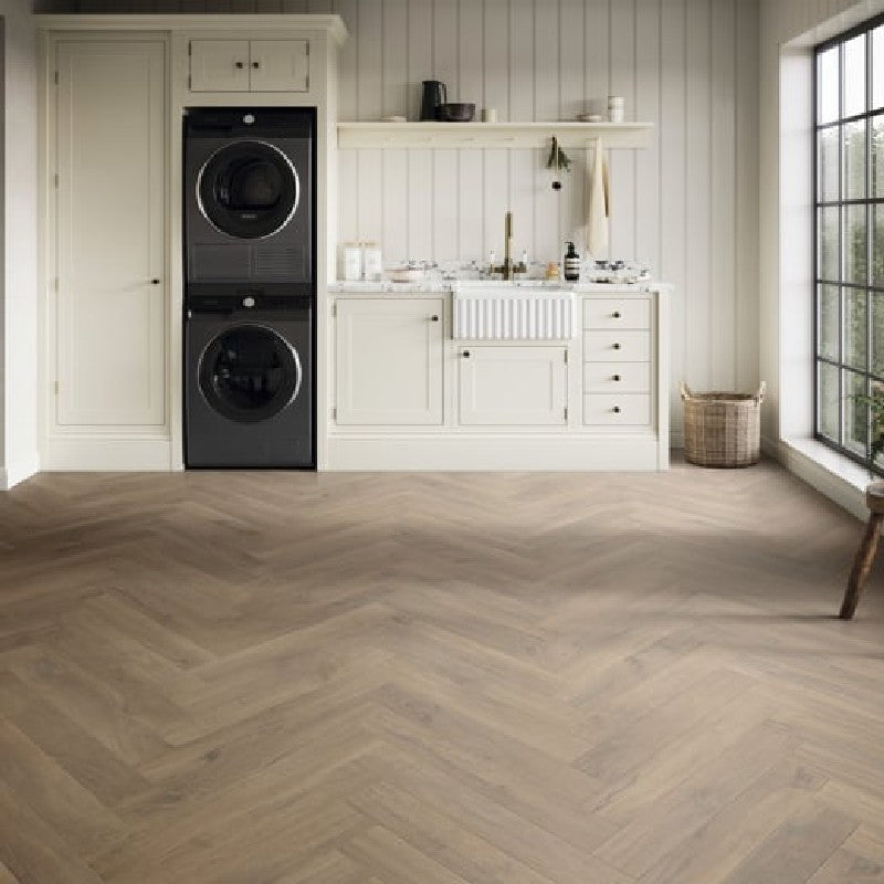 Karndean-4.5-x-28-Art-Select-Gluedown-Micro-Beveled-Luxury-Vinyl-Plank-30mil-Salon-Oak