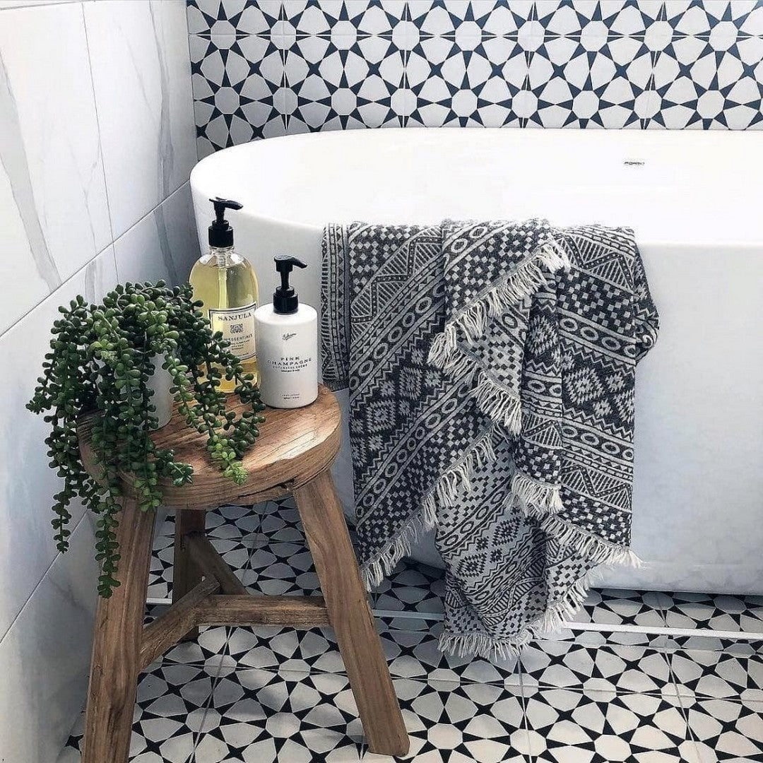 Rickert-9-x-9-Peronda-Matte-Porcelain-Tile-Havana-White-Flower